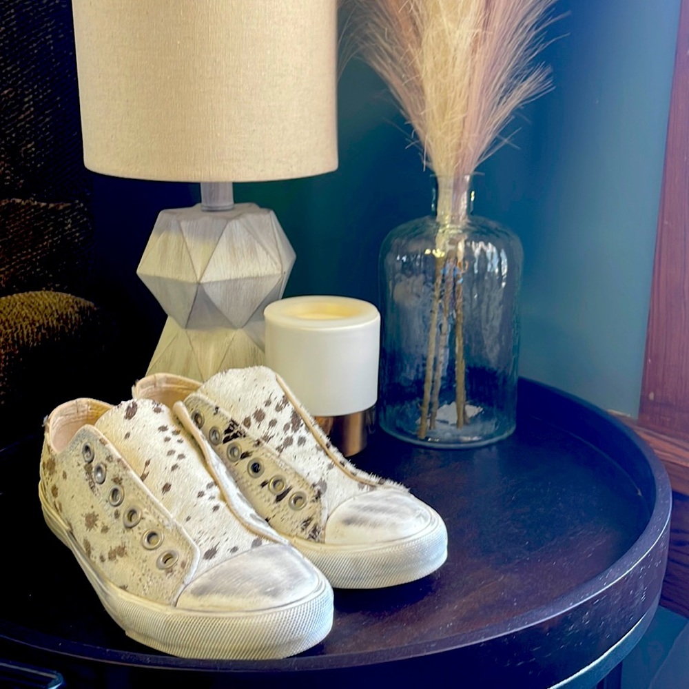 Naughty Monkey Distressed Cowhide Sneakers